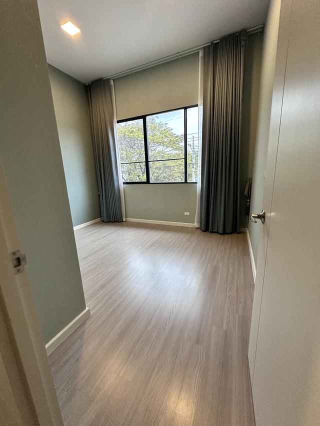 ขายด่วน ทาวน์โฮมสิริเพลส พหลโยธิน52 ใกล้รถไฟฟ้า สายสีเขียว สถานีสะพานใหม่ (โซนหน้าสวน) 17