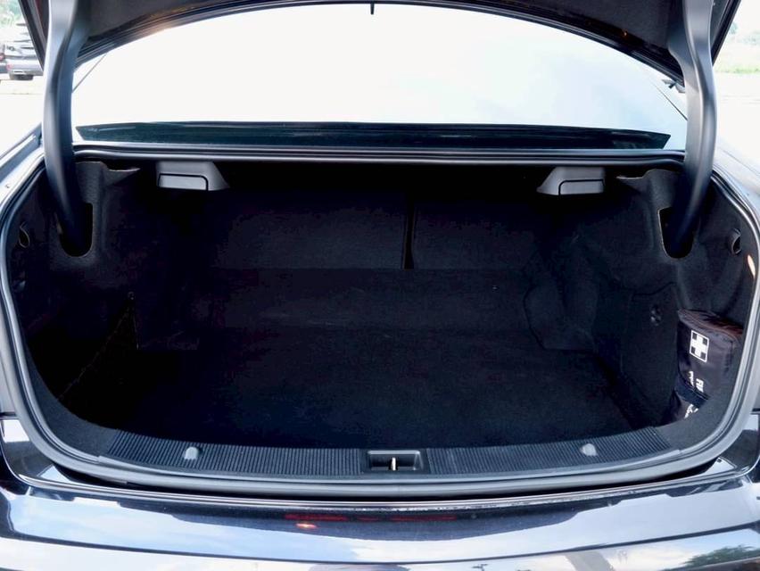รหัสรถ PR8225 Benz W207 E200 Coupe AMG Package Facelift 14