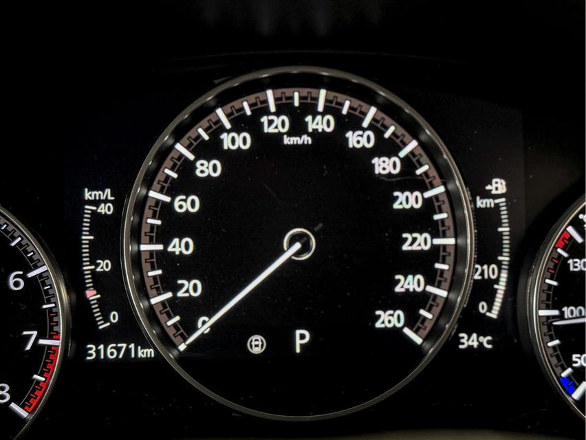 รหัสรถ WRT6063 2020 MAZDA MAZDA3, 2.0 SP SPORTSโฉม ปี19-ปัจจุบัน 5Dr สีขาว ตัวท็อปสุดในตลาด 7