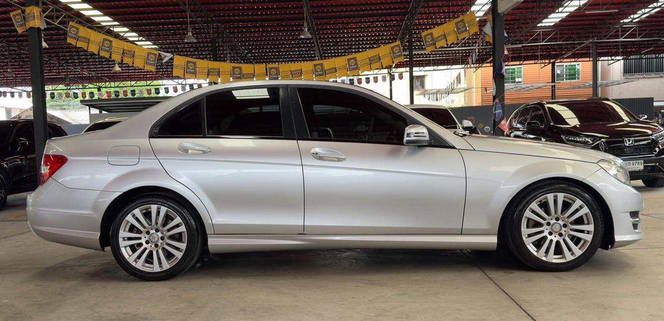 BENZ C200 W204 ปี 2013 รูปย่อยที่ 4