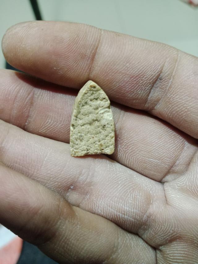 พระกรุ พิมพ์อุ่มยามเล็กไม่รู้ที่ 2