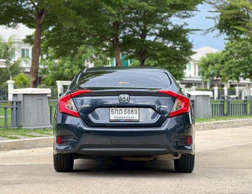 รหัสรถ AVA5669 ❤️ HONDA CIVIC FC 1.8EL รุ่น Top ปี 2016 option เต็ม ประวัติเข้าศูนย์ครบ รูปที่ 4