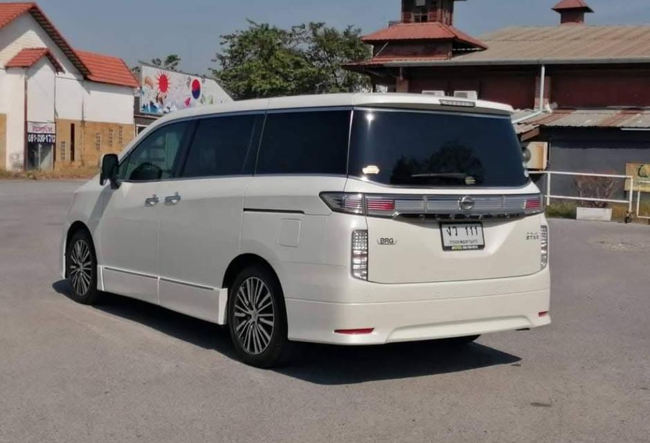 Nissan Elgrand 2.5 Highway Star ปี 2015 ขายราคาถูก 2