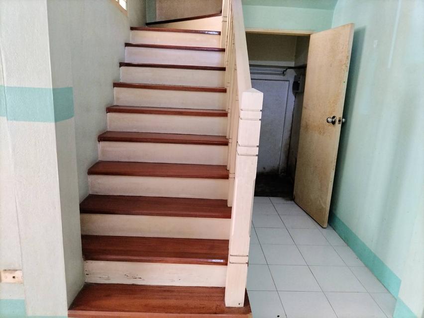 ทาวน์เฮ้าส์ 21 ตร.ว. 2ชั้น 4นอน 2น้ำ ม.ปิยวรารมย์1 บางบัวทอง(ถ.บางกรวย-ไทรน้อย) 7