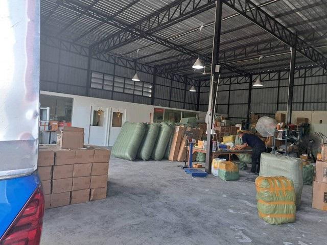 ขายที่ดิน พร้อมสิ่งปลูกสร้าง โกดัง พร้อมออฟฟิศ ขนาด 900 ตร.ม. ซอยรามอินทรา 109 พระยาสุเรนทร์ 30 รามอินทรา 117 ถนนพระยาสุเรนทร์ เหมาะเป็นศูนย์กระจายสิน 11