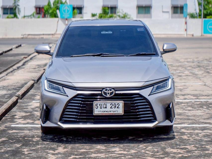 TOYOTA YARIS ATIV 1.2 Smart เกียร์ Auto สีเทา ปี2024 2