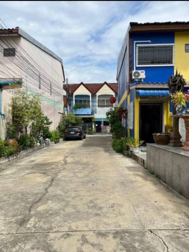 เทาเฮาส์ 2 ฃั้น 2 ห้องนอน 2 ห้องน้ำ 5