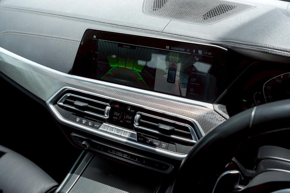 2022 BMW  X5 xDrive30d M Sport 4WD G05 7