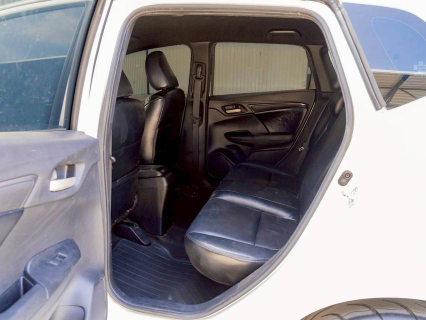 Honda jazz 1.5 RS ปีจด 2018 16