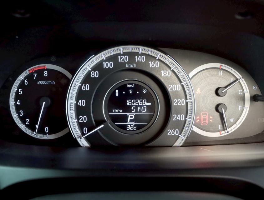 HONDA ACCORD 2.0 EL i-VTEC ปี 2016 8