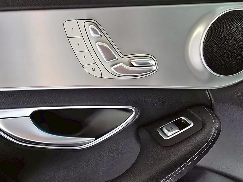 รหัสรถ WMT233 BENZ C250 AMG ปี 2015  13