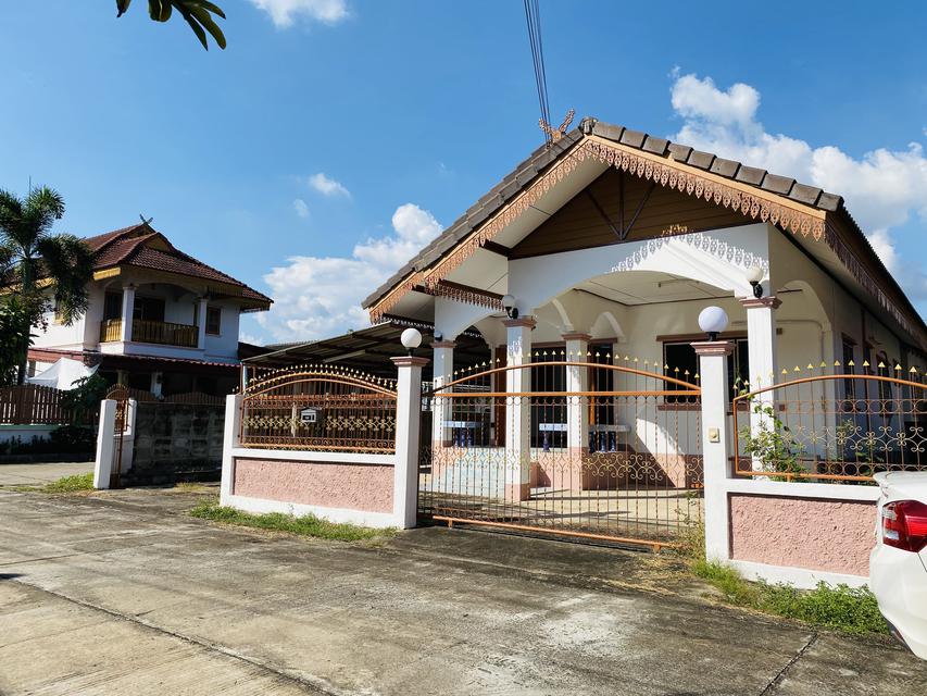 บ้านเดี่ยว (2 นอน 2 น้ำ 1 ครัว 4 จอดรถ) พรประสิทธิ์ ต.บ่อแฮ้ว อ.เมืองลำปาง