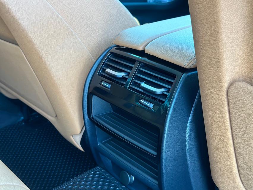 รหัสรถ PAT965 BMW 530e Elite (G30) สีดำ ปี2019 10