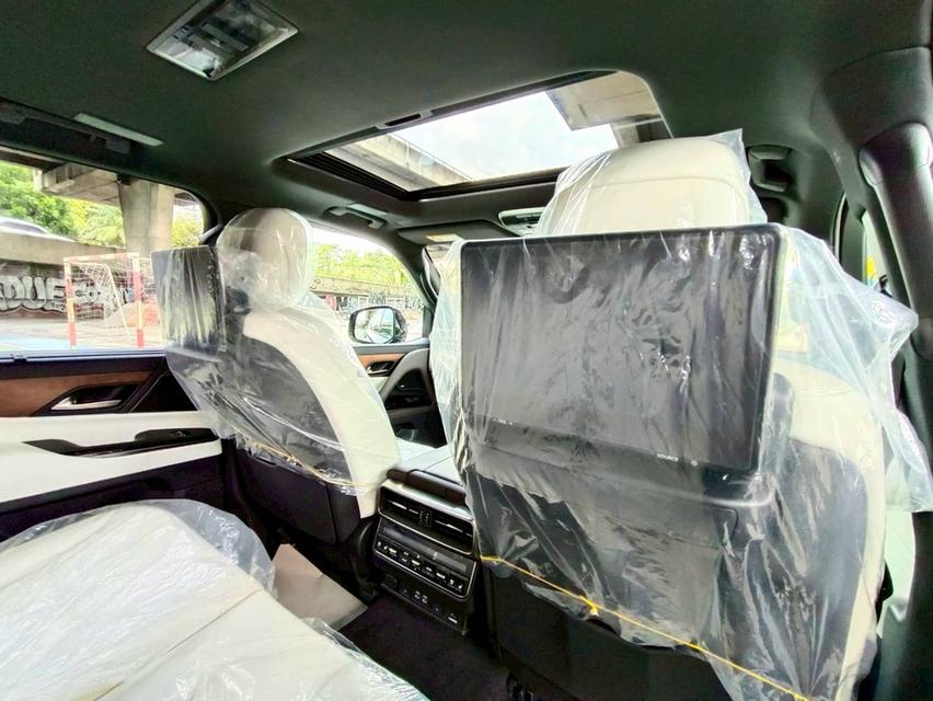 รหัสรถ PEAT53 LEXUS LX600 7 seat เครื่อง 3.5 turbo 415 แรงม้า 8