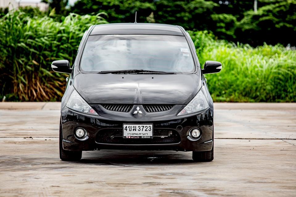 Mitsubishi Space Wagon 2.4GT ปี 2005 สีดำ