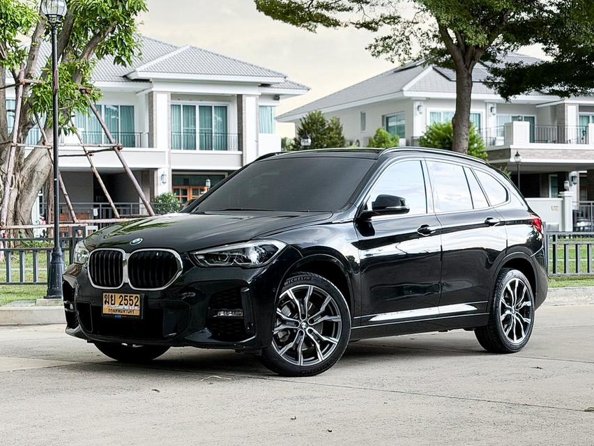 BMW X1 sDrive20d M-sport 2022 สีดำ ราคาดีช้าอด มี BSI วารันตีเหลือ เจ้าของเดียว