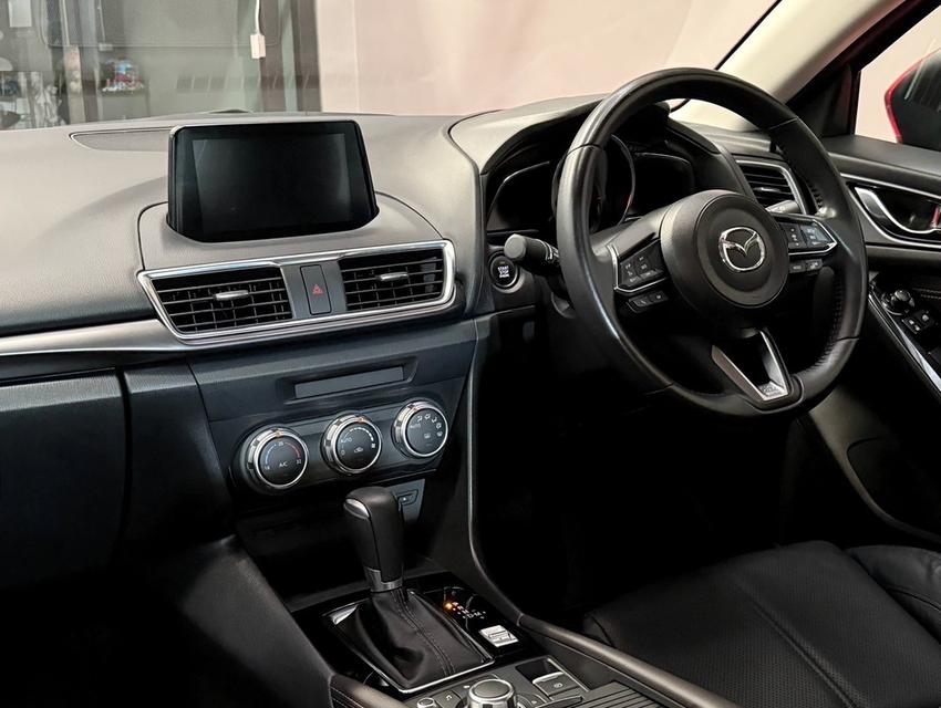 2018 MAZDA3 2.0SP รถมือเดียว 60,000 กม สภาพป้ายแดง รถเข้าศูนย์ทุกระยะ ไม่เคยมีอุบัติเหตุครับ 12