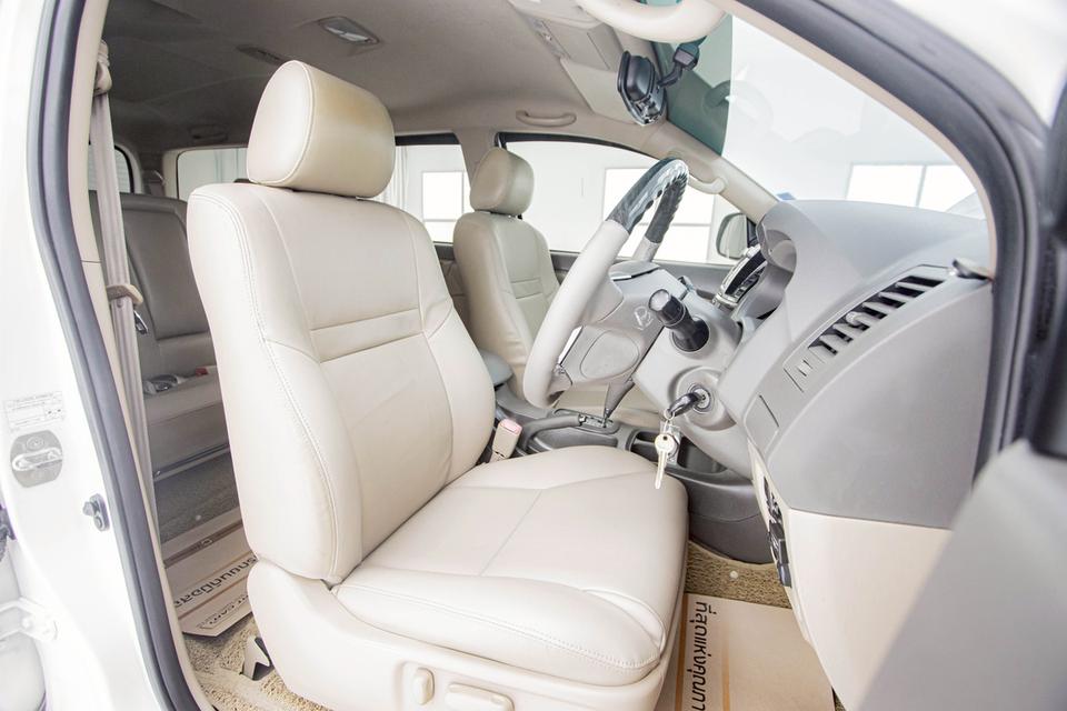 รหัสรถ 1D712 FORTUNER 2.7 V CNG 2011 11