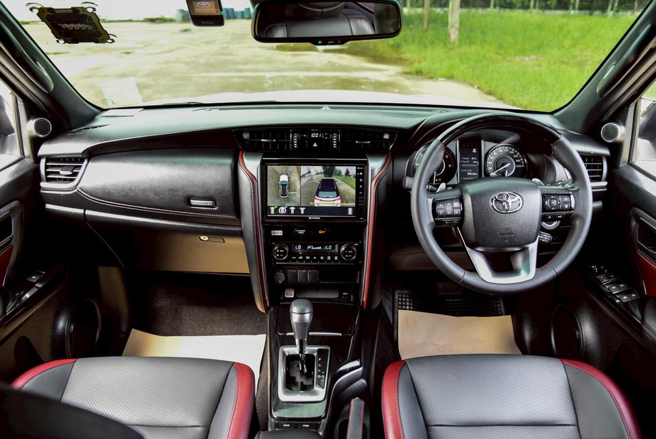 รหัสรถ CBL612 TOYOTA FORTUNER 2.4 Legender 2WD AT 2023 14