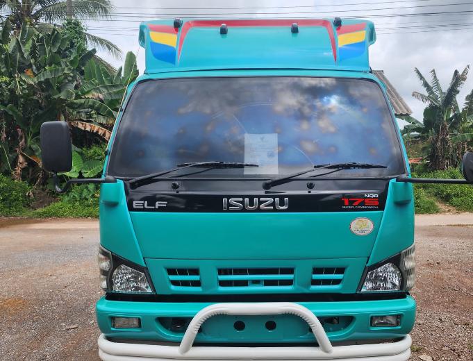 รถบรรทุก 6 ล้อ​ ISUZU​ NQR​ 175​ 3