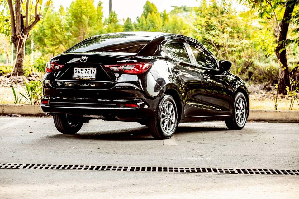 Mazda2 1.3 C Sedan ปี 2021 สีดำ มือเดียวป้ายแดง 7