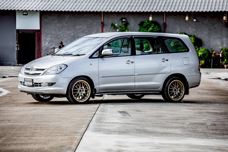 Toyota INNOVA 2.0V AT ปี 2007 สีเทา  11