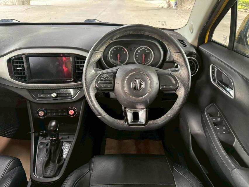 MG 3 1.5 X Sunroof AT ปี 2020 12