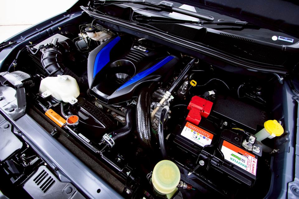 ISUZU MU-X 3.0 Phantom Collection Ultimate 2WD  2023  18