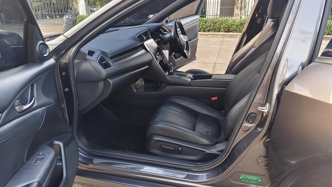 รถยนต์ honda fk ปี 2017 รูปที่ 9