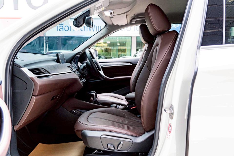 รหัสรถ NP9124 รุ่นรถ : BMW X1 SDRIVE18i XLINEปีรถ : 2017 15