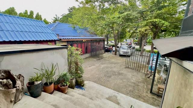 ให้เช่าที่ดินพร้อมสิ่งปลูกสร้าง ริมถนนประดิษฐ์มนูญธรรม ขนาด 200 ตารางวา แขวงคลองจั่น เขตบางกะปิ กทม. 3