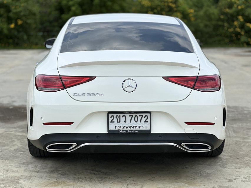 Mercedes-Benz CLS220d AMG Premium  ปี2021 สีขาว 6