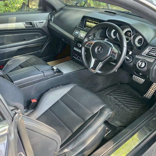 Mrecedes-Benz E200 AMG Coupe 3