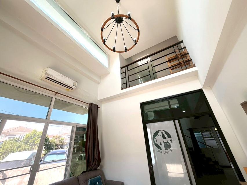 🔑 ขายด่วน! บ้านเดี่ยว 52 ตรว. 5.5 ลบ. 3 นอน 3 น้ำ ครัวครบ จอดรถ 2 คัน (โอนคนละครึ่ง) 💸 9