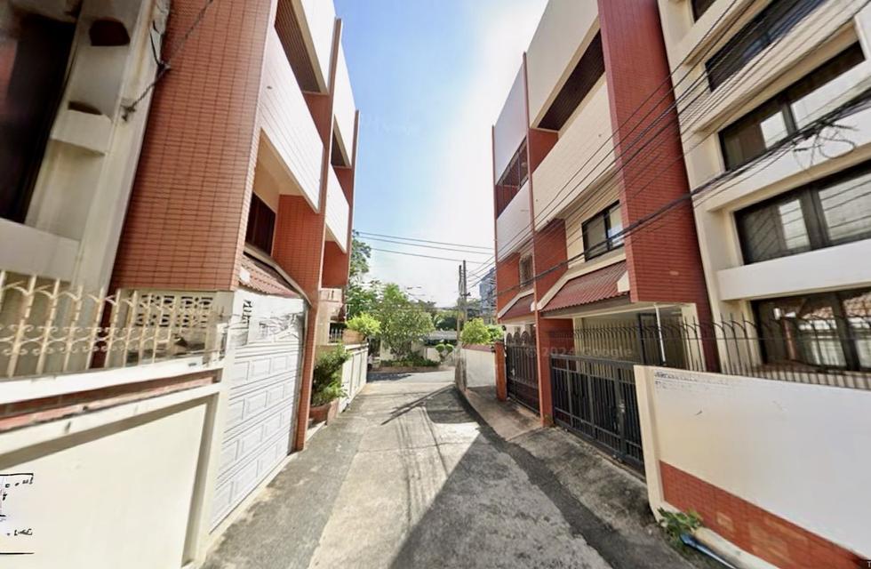 [For Rent] Townhouse in soi Sukhumvit 43, 300m. from main road รูปที่ 13