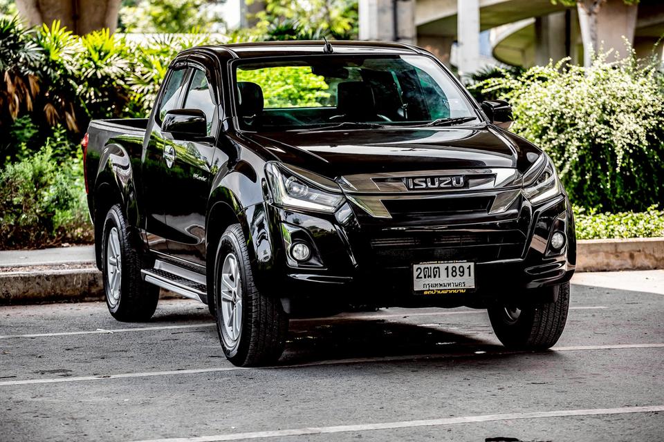 ISUZU D-MAX Hi-lander Cab 1.9 Ddi L ปี 2018 สีเทา มือเดียวป้ายแดง