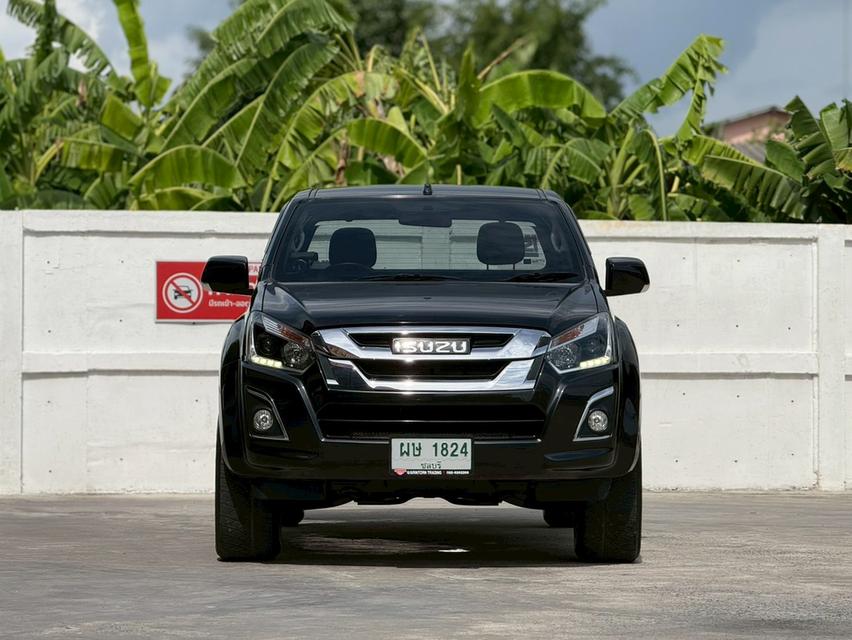 ISUZU D-MAX, 1.9 Ddi L โฉม HI-LANDER ปี2016 SPACECAB สีดำ เกียร์ธรรมดา 6 สปีด 👉เลขไมล์ 85,153 กม. รถมือเดียว ป้ายแดง
