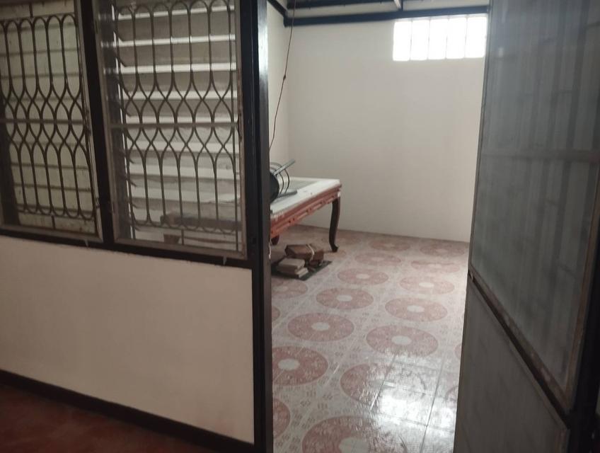 ขายทาวน์เฮ้าส์ 2 ชั้น รีโนเวทใหม่ พร้อมอยู่ 26 ตร.ว. ซ.นวมินทร์ 111 5