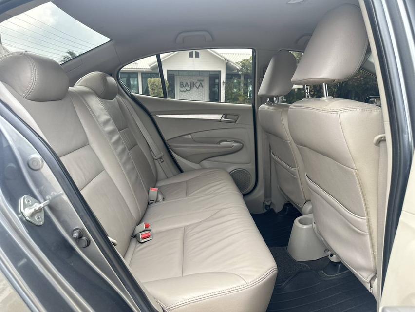 Honda City 1.5V ปี 2010  ไม่เคยแก๊ส 12