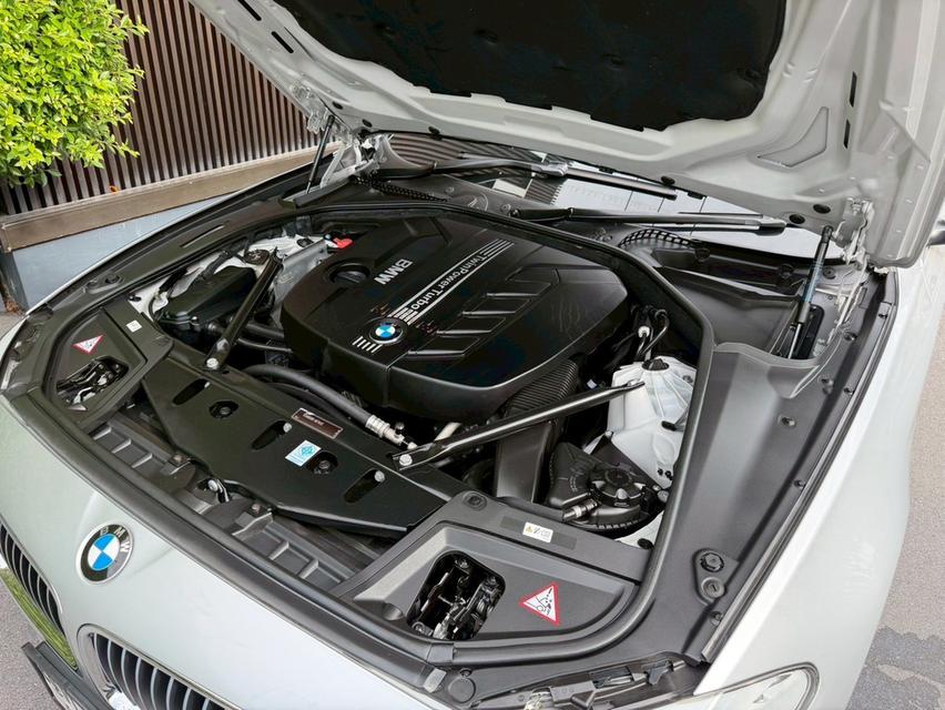 BMW 520D F10 ปี13 ดีเซล 🔥รถมือเดียว สภาพสุดเนี้ยบ เข้าศูนย์ทุกระยะ รูปที่ 17