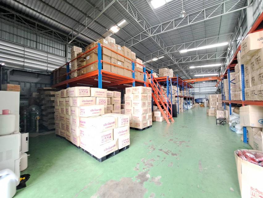 โรงงานมือสองสมุทรสาคร 1100 ตรม. มีใบรง.4 พร้อมออฟฟิศ2ชั้น สภาพสวยพร้อมใช้ทันที แถมsolar cell/หม้อแปลง500กิโลวัตต์ ซอยสี่วาพาสวัสดิ์-พันธุวงษ์ 17