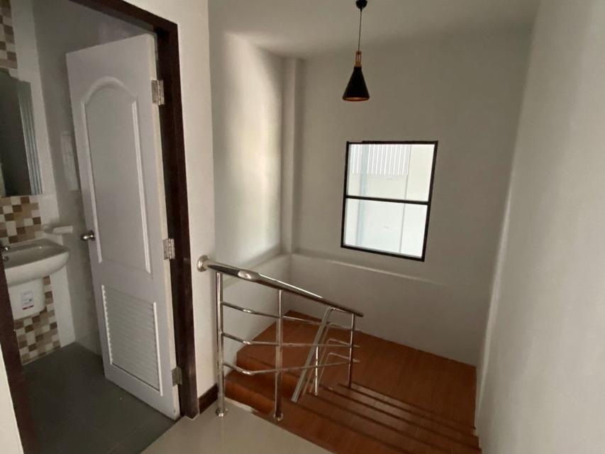 ขายหรือให้เช่า โรงงาน โกดัง ออฟฟิศ 2 ชั้น โครงการทรัพย์รุ่งเรือง ( คอกกระบือ ) ขนาดพื้นที่รวม 680 ตร.ม. ทำโรงงานได้ แถวคอกกระบือ จังหวัดสมุทรสาคร 8