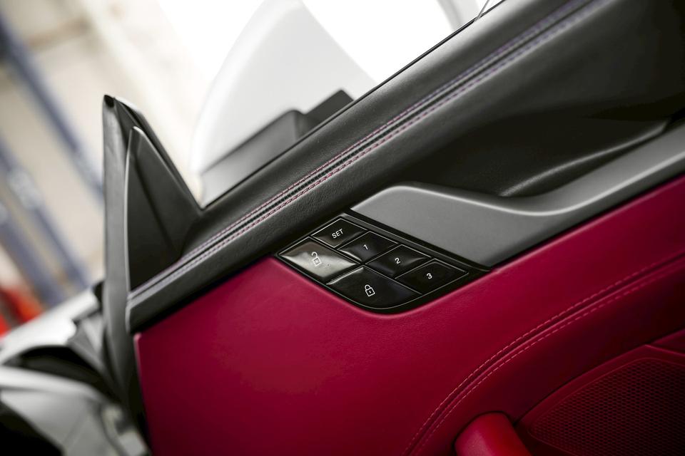 Porsche 911 Carrera S (992) ปี 2019 ออฟชั่นครบจัดเต็ม รูปที่ 13