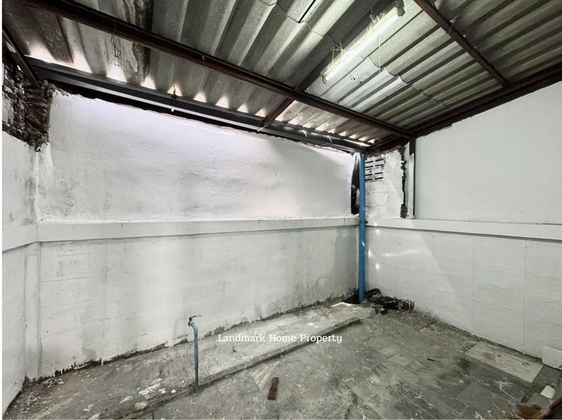 LM25-0156 ขายทาวน์เฮ้าส์ 2 ชั้น เปี่ยมสุข วัดกู้ ปากเกร็ด พื้นที่ 17 ตรว 2 นอน 2 น้ำ บ้านรีโนเวท พร้อมอยู่ ใกล้เซ็นทรัลแ 8