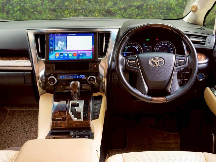 Toyota Alphard Hybrid GF 2.5L  ปี 2022 16