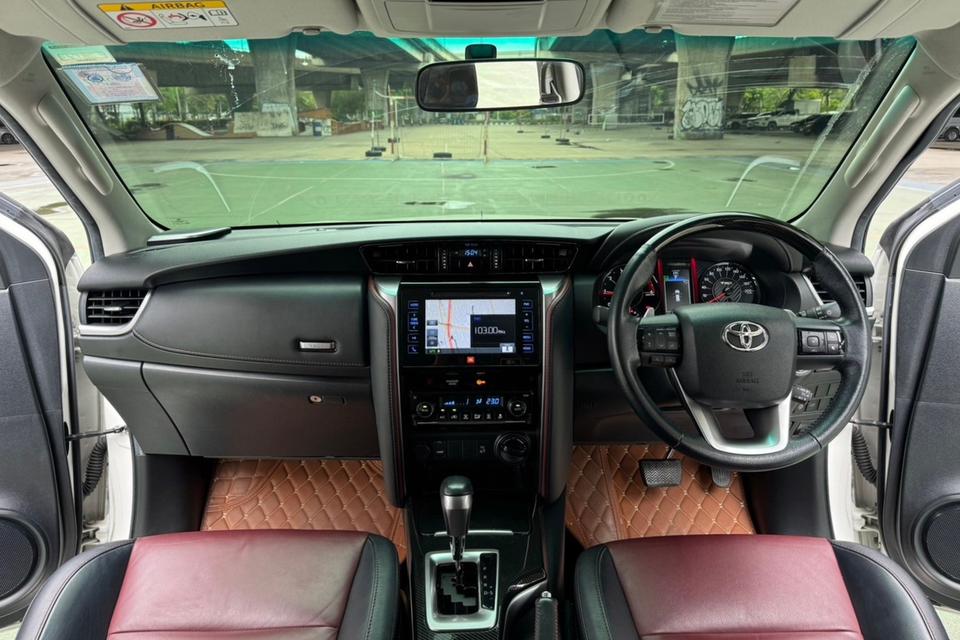 Toyota Fortuner 2.8 TRD SPORTIVO 4WD ปี 2018 5