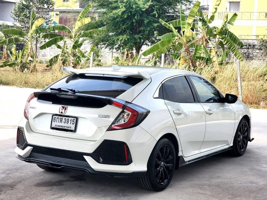 Honda Civic FK 1.5 Turbo hatchback 5 ประตู 2017 รถสวยจริงใหม่มากใช้น้อย ประวัติครบ  4