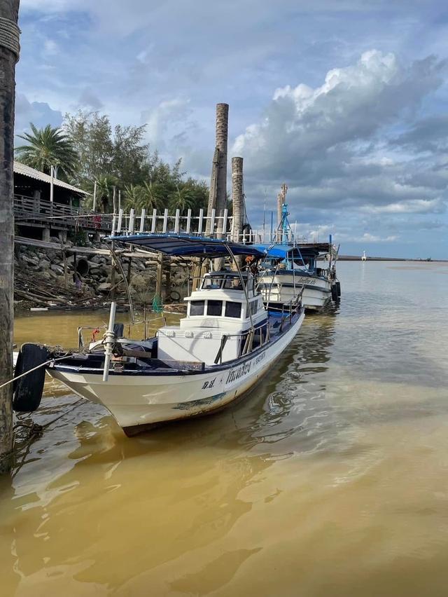 ส่งต่อเรือประมงญี่ปุ่นมือ 2 เพลาตรง ใข้งานไดัดี 2