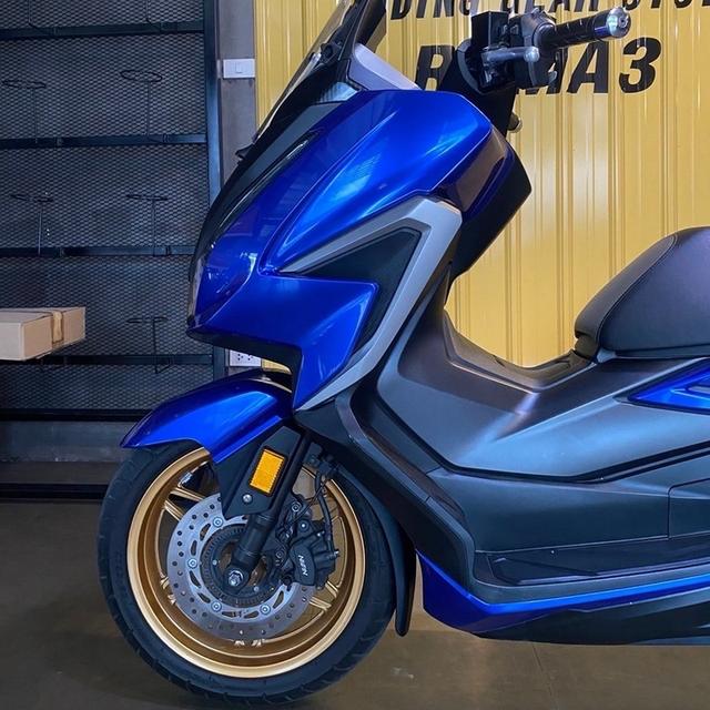 Honda Forza350 7