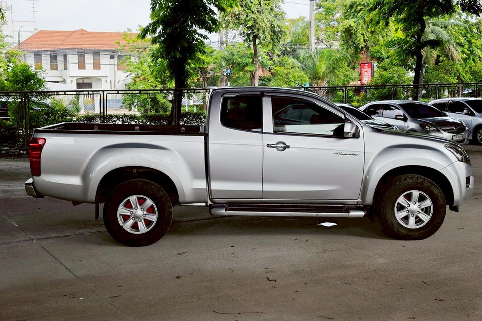Isuzu D-Max Space Cab 2.5 Ddi Z Hi-Lander MT ปี 2012 รถสวย ไมล์น้อย